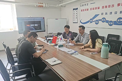 A equipe de pesquisa de silício monocristalina coreana visitou o MRJ-Laser no...