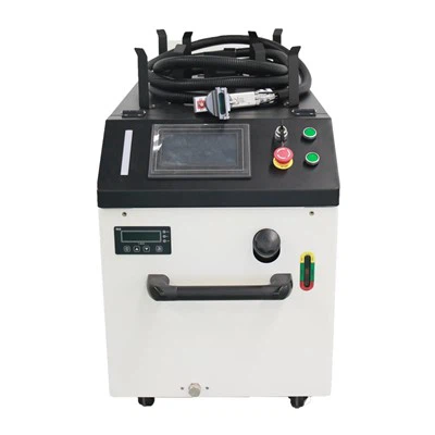 Limpador laser contínuo compacto para remoção de fuligem da parede
